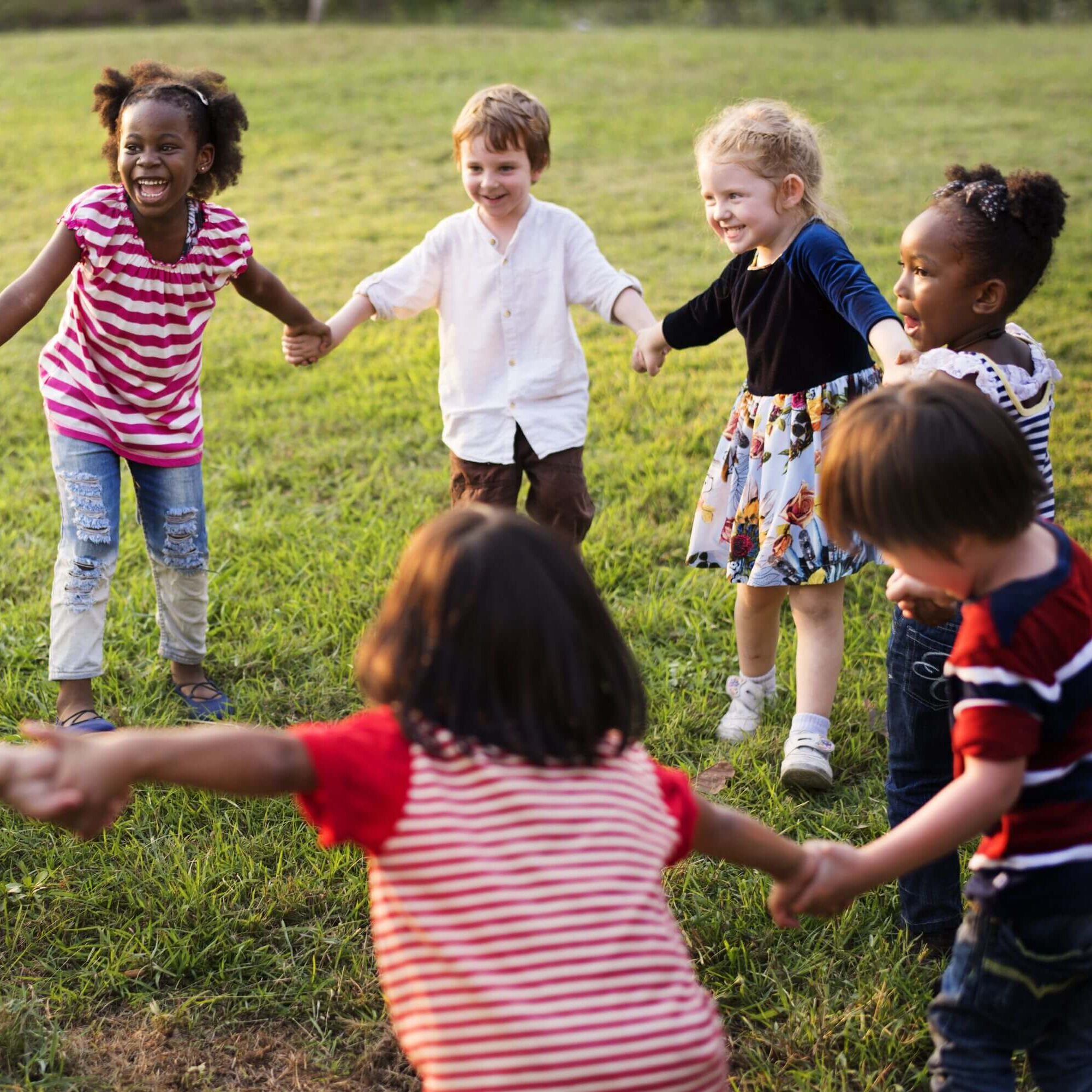 weboptimiert-diverse-Kindergruppe-scaled-aspect-ratio-1-1